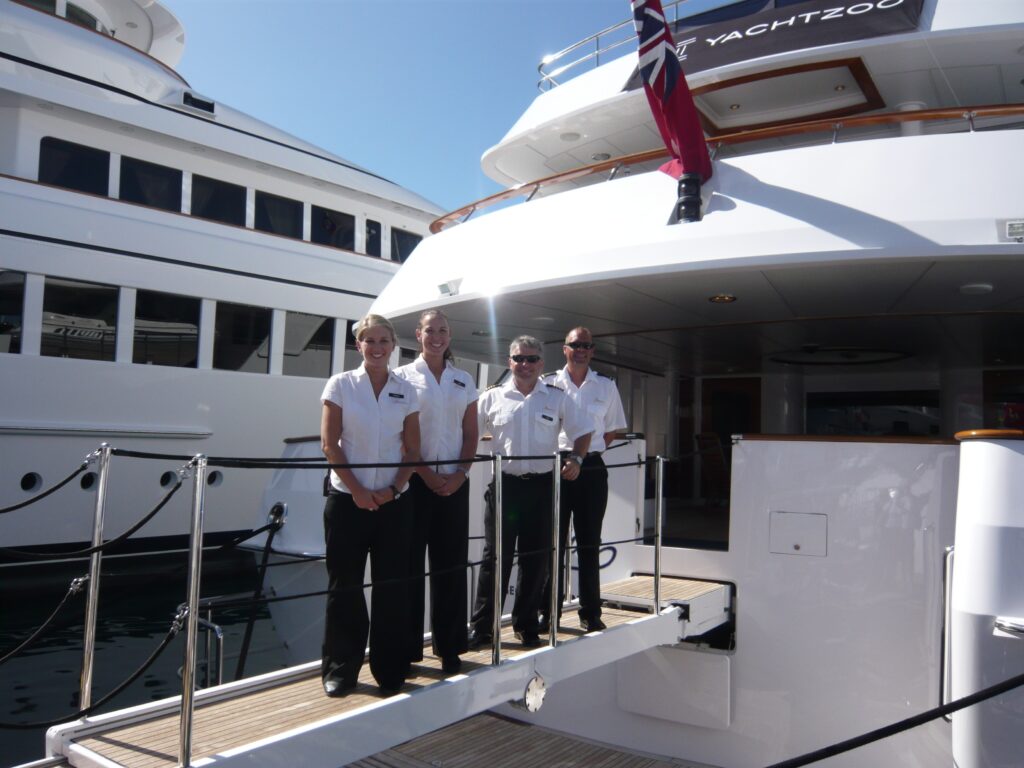 yacht Crew on the passeralle